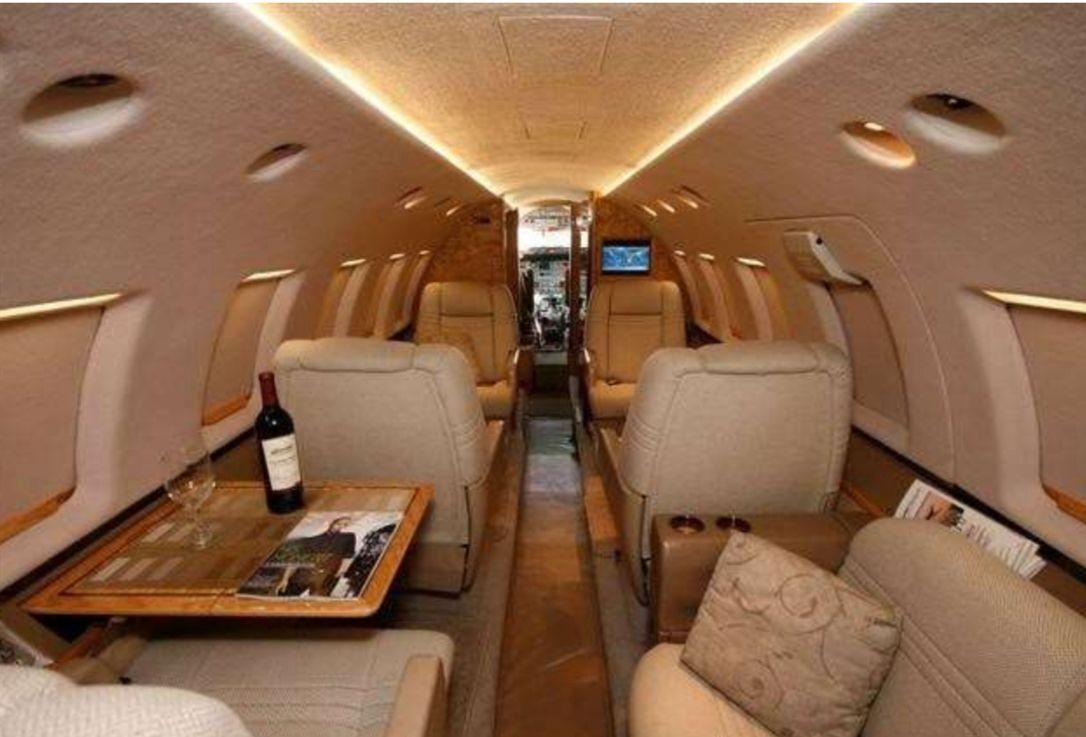 Hawker 800 (2008, Guadalajara) 3